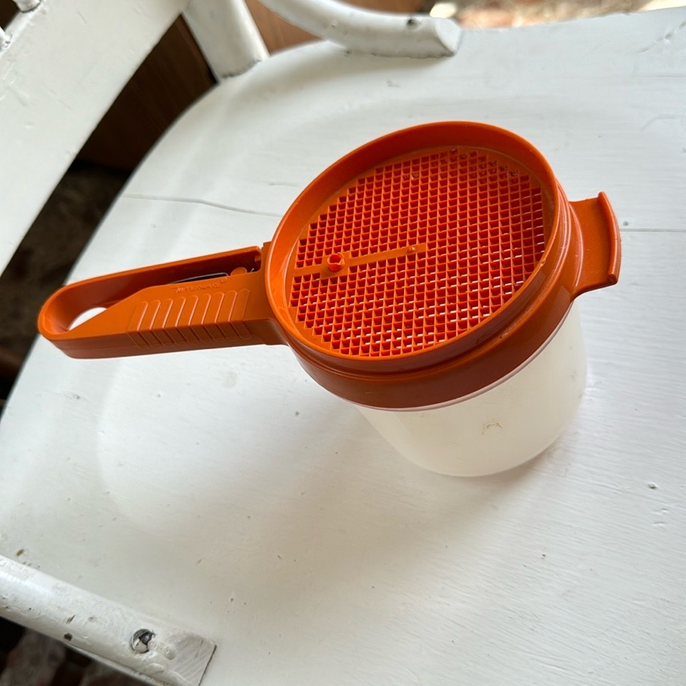 Vintage Tupperware Flour Sifter Tangerine 1689 2 Cup Clear Contain 1493
